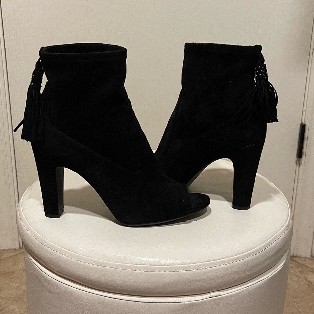 Vince Camuto "Calissa" Open Toe Black Bootie